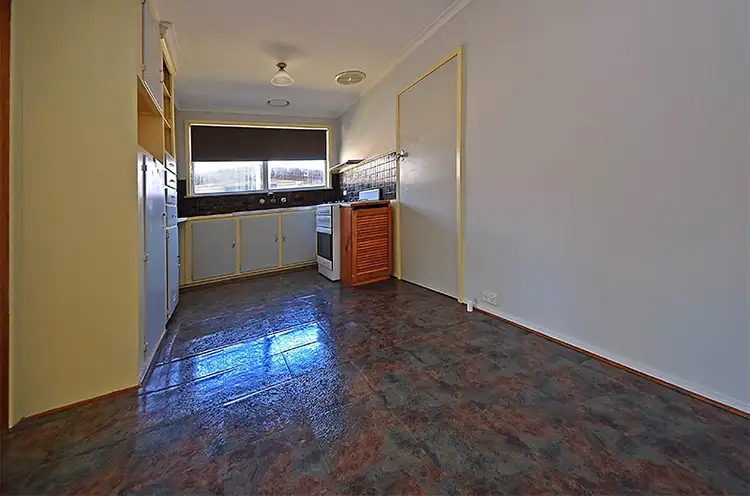 6 Banyan Crescent, Portland VIC 3305