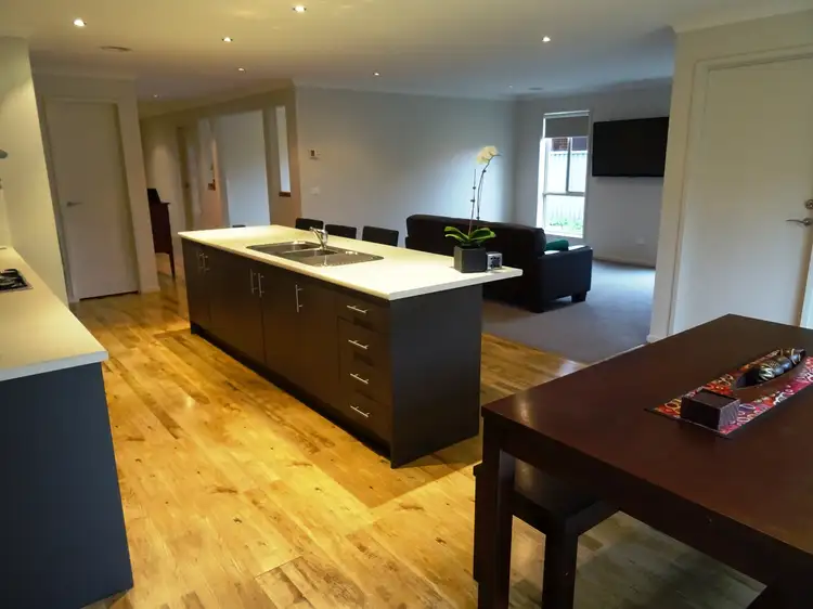 Seventh view of Homely house listing, 5 Parkhaven Court, Mount Clear VIC 3350