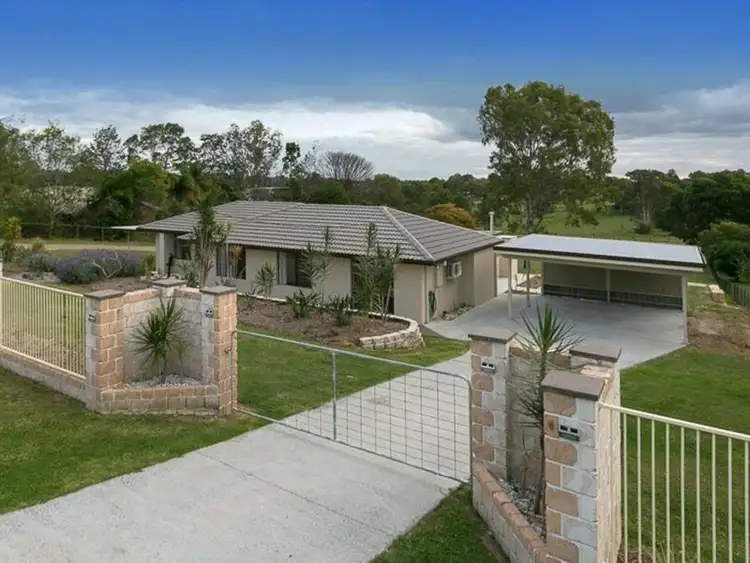 Seventh view of Homely house listing, 33-35 Islandview Street, Barellan Point QLD 4306