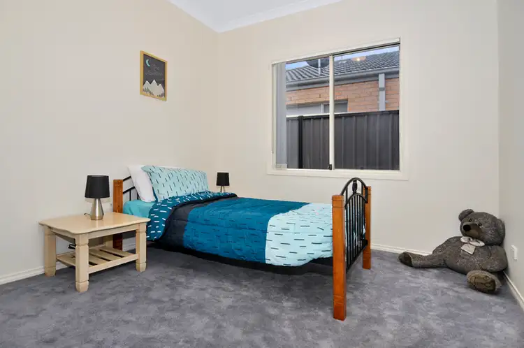 Sixth view of Homely house listing, 23 Cockatiel Circuit, Craigieburn VIC 3064