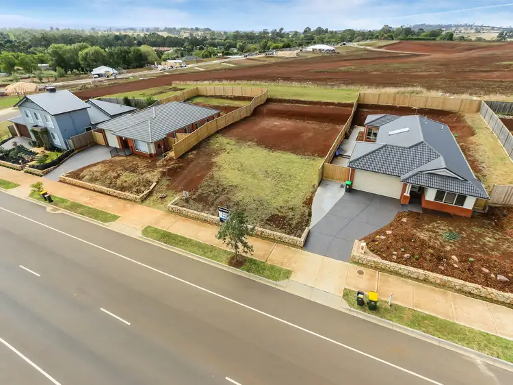 83 Jackson Drive, Drouin VIC 3818