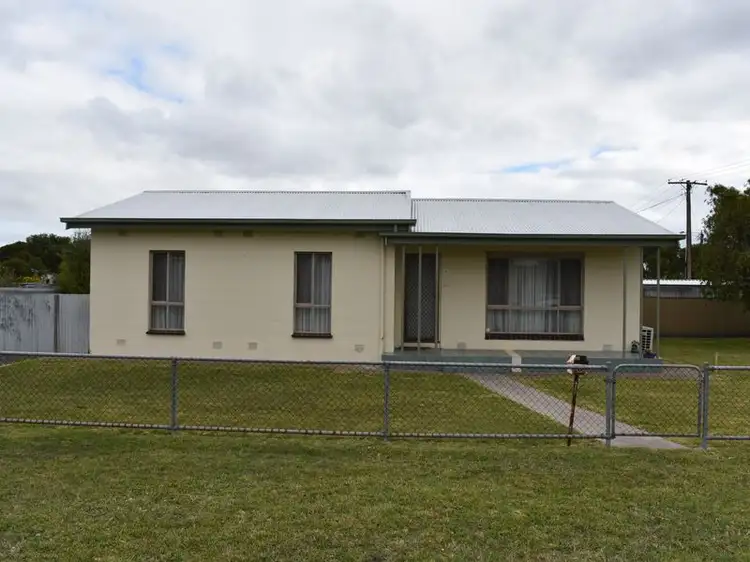 8 Ramsay Street, Millicent SA 5280
