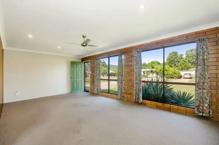 50 Wattle Street, Cranbrook QLD 4814