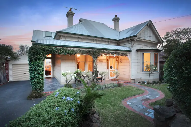 55 Eglinton Street