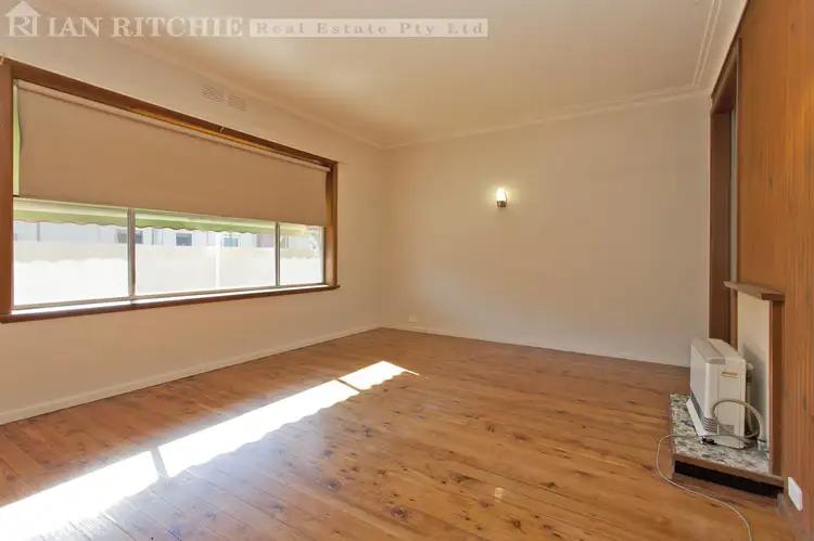 Fourth view of Homely block of units listing, 1-5 825 Mate Street, Albury NSW 2640