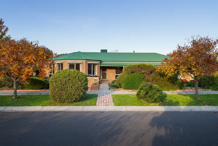 Main view of Homely house listing, 1 Parkview Close, Castlemaine VIC 3450