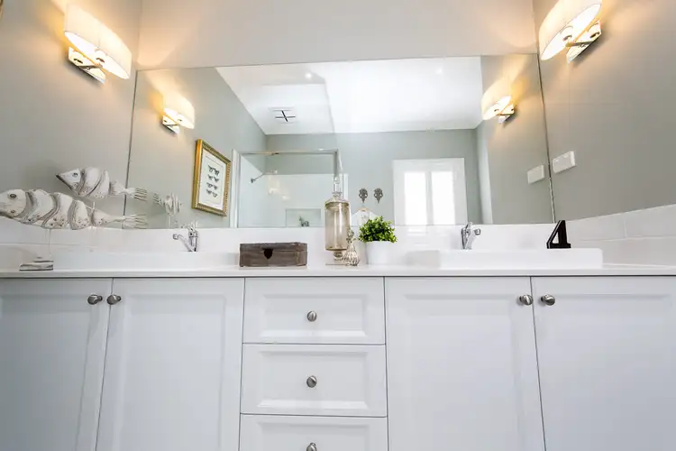 Sixth view of Homely house listing, 18 Lineham Drive, Cranbourne East VIC 3977