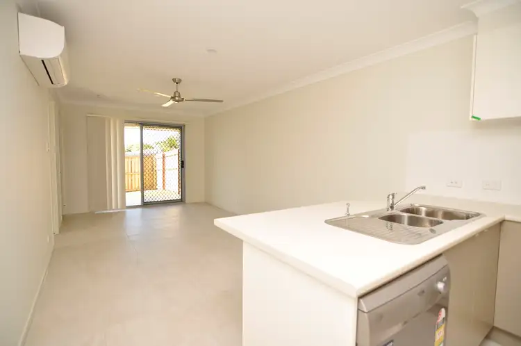 Third view of Homely semi-detached listing, 2/102 Kerry St, Marsden QLD 4132