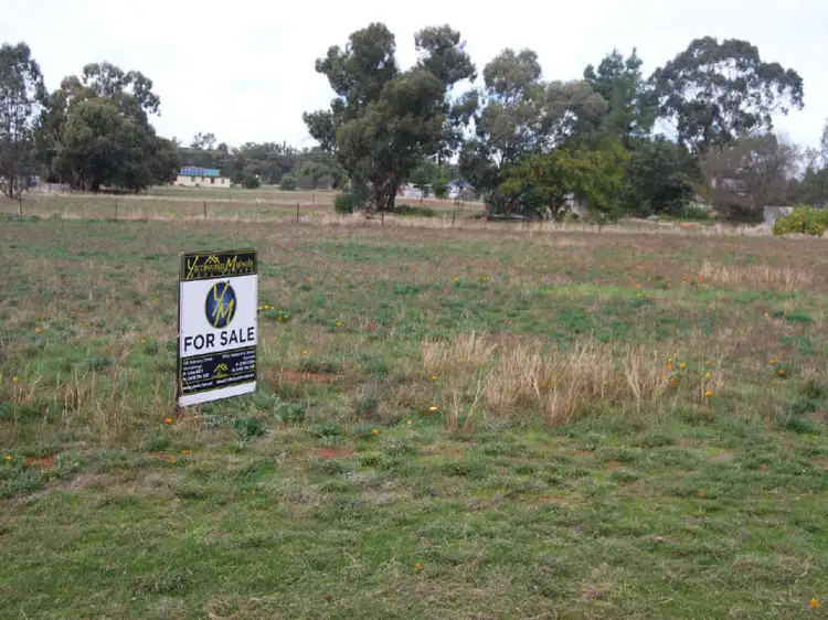 37-39 Young Street, Oaklands NSW 2646