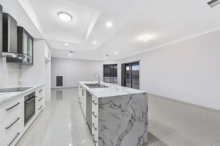 Sixth view of Homely house listing, 20 Buffalo Crescent, Mount Gambier SA 5290