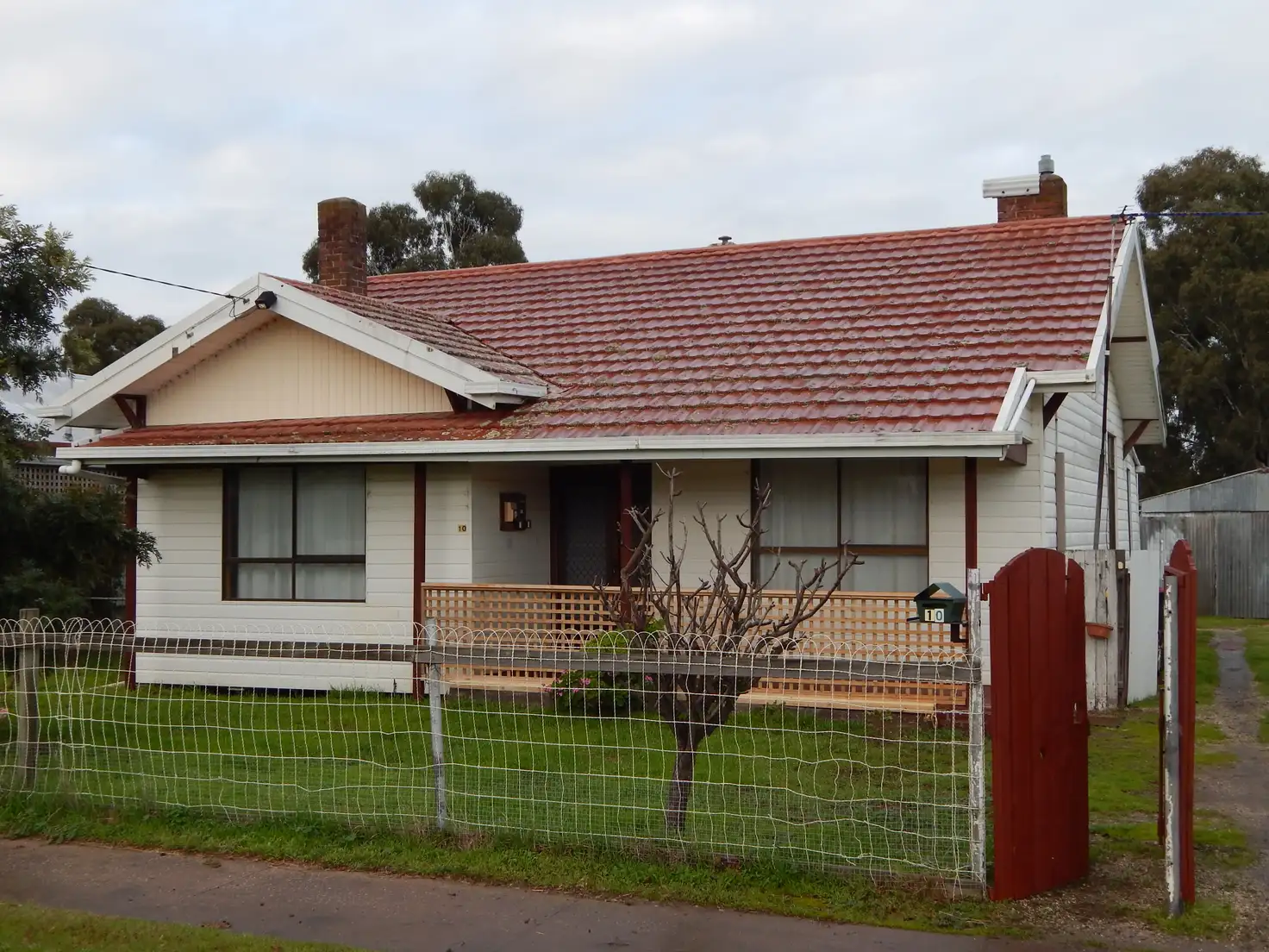 Main view of Homely house listing, 10 Albert Street, Horsham VIC 3400