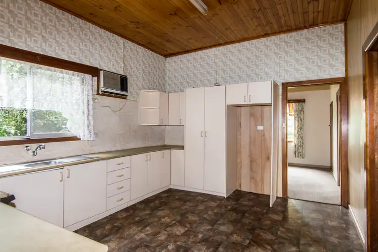 Fifth view of Homely house listing, 15 Hazel Street, Horsham VIC 3400