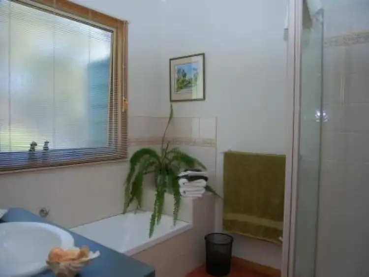 Sixth view of Homely house listing, 1 Cassell Court, Pomonal VIC 3381
