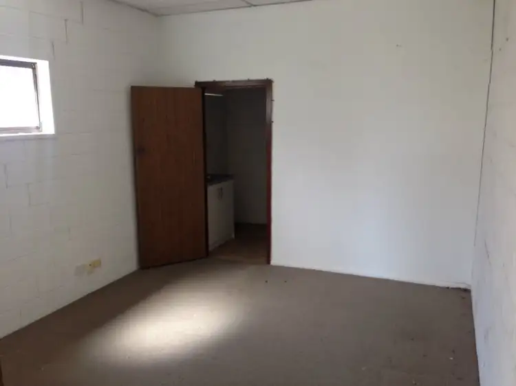 Third view of Homely studio listing, 9/396 Whitelock Street (Cressy), Deniliquin NSW 2710