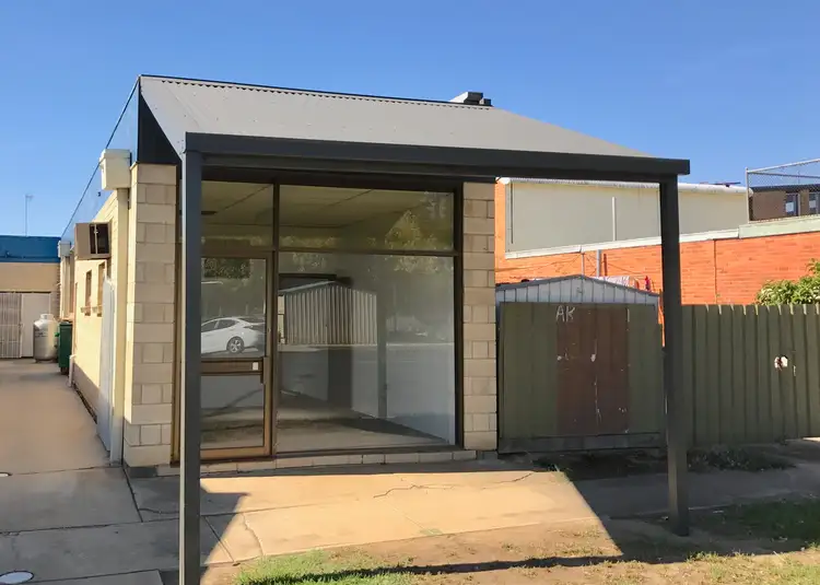 Fifth view of Homely studio listing, 9/396 Whitelock Street (Cressy), Deniliquin NSW 2710