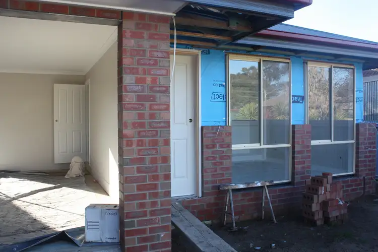 Third view of Homely townhouse listing, 8 Mathieson Court, Benalla VIC 3672