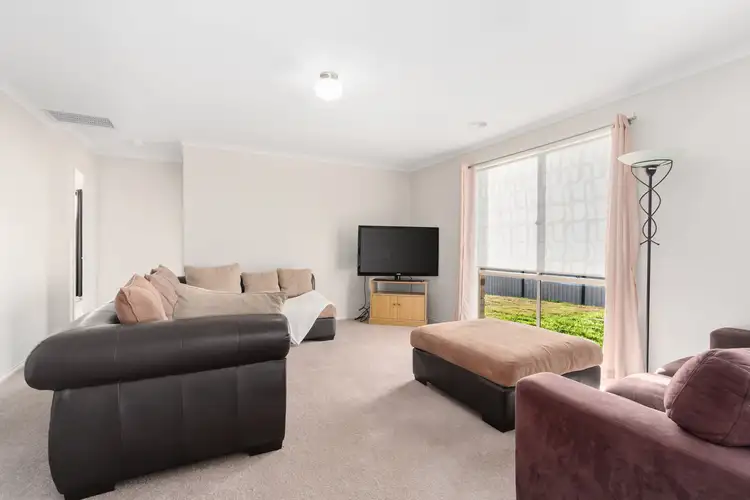 Sixth view of Homely house listing, 16 Mineral Court, Drouin VIC 3818