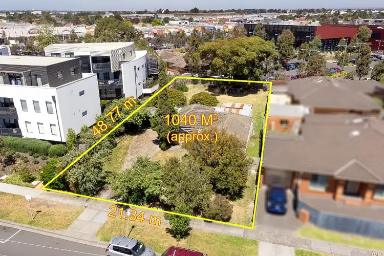 22 Burton Avenue, Clayton VIC 3168