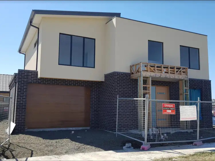 29 Turion drive, Mickleham VIC 3064