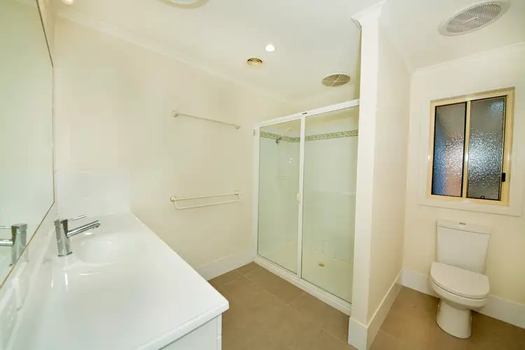 Seventh view of Homely house listing, 2 Linthorpe Drive, Yarrawonga VIC 3730