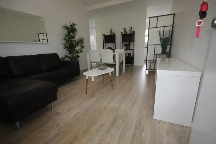Fourth view of Homely unit listing, 5/74 Highland Terrace, St Lucia QLD 4067