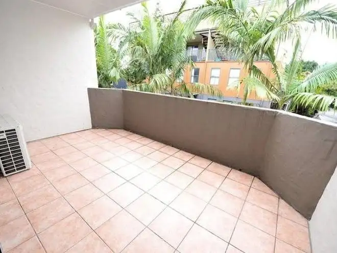 Sixth view of Homely unit listing, 5/16 Jellicoe Street, Coorparoo QLD 4151