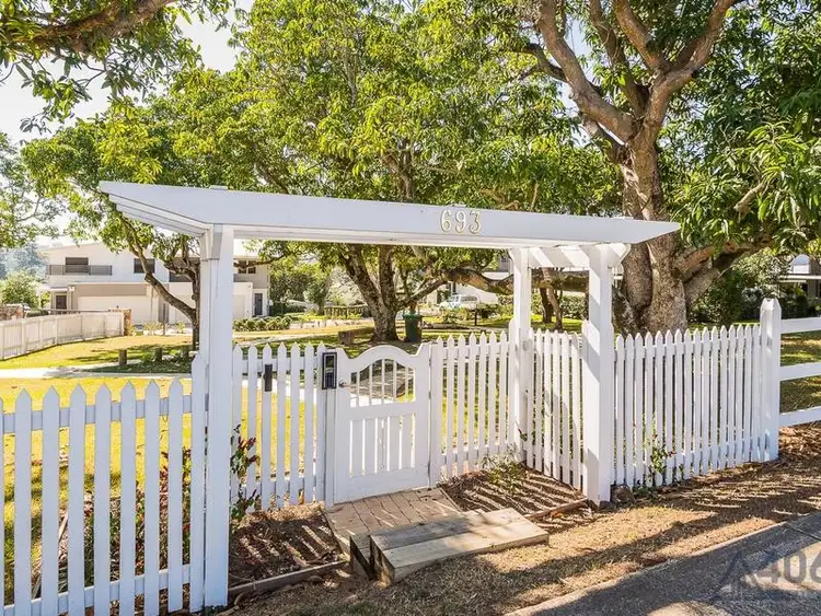 Second view of Homely townhouse listing, 4/693 Seventeen Mile Rocks Road, Sinnamon Park QLD 4073