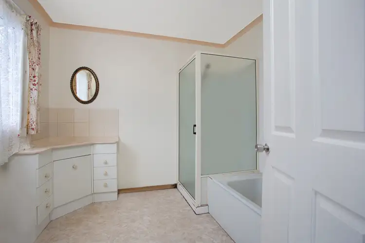 Fifth view of Homely house listing, 28 Stephen Street, Hamilton VIC 3300