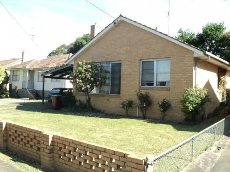 19 White Avenue, Hamilton VIC 3300
