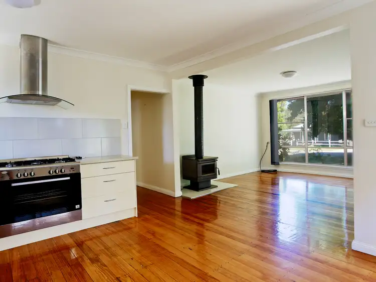 Fifth view of Homely house listing, 3 Hunter Street, Mansfield VIC 3722
