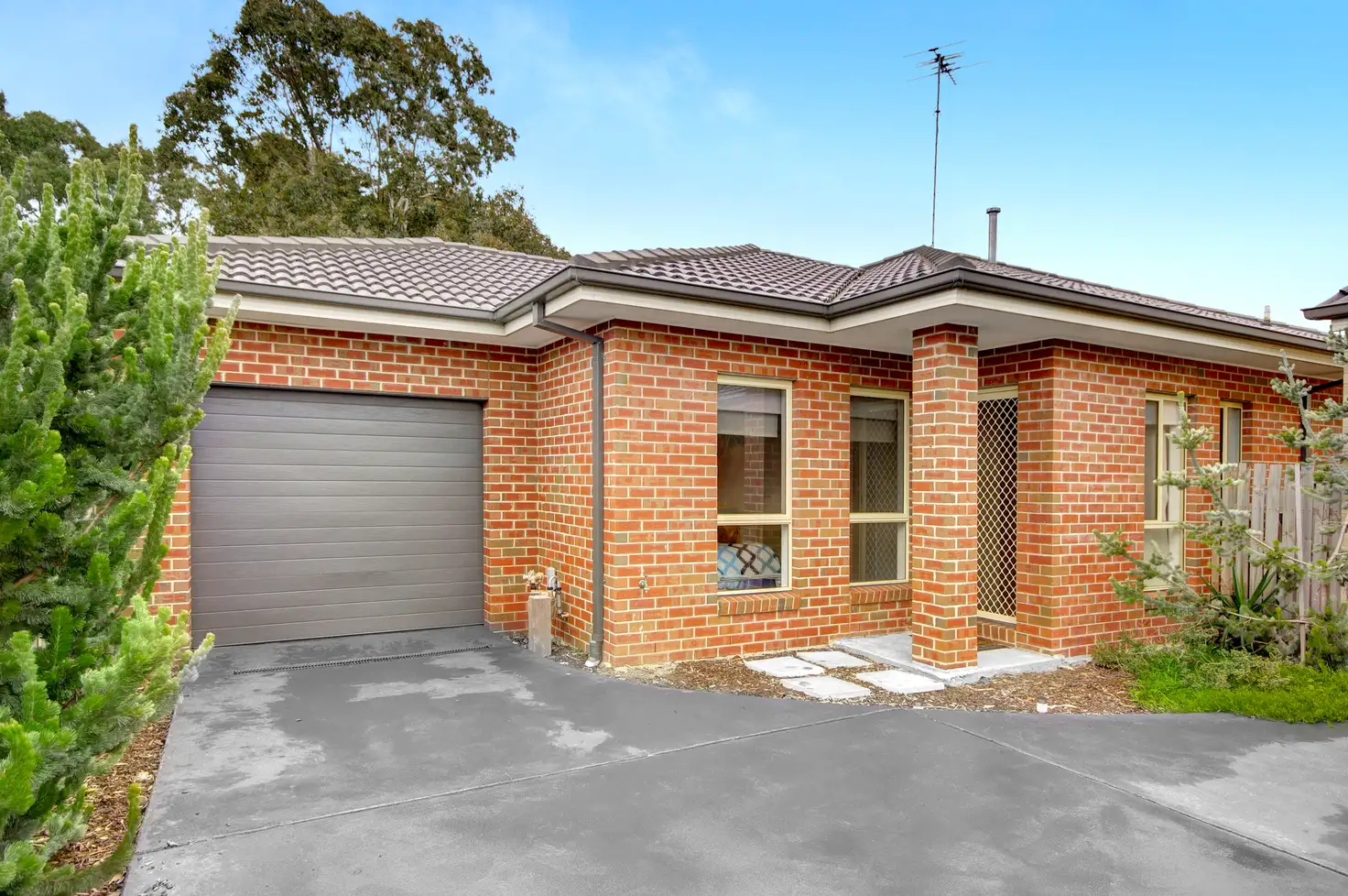 Main view of Homely unit listing, 2/9 Krisanway Drive, Marshall VIC 3216