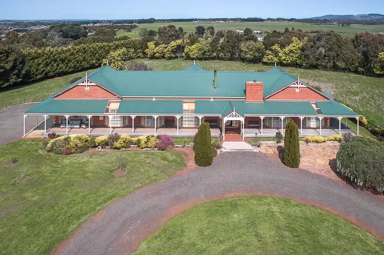 29 Ochiltree Court, Romsey VIC 3434