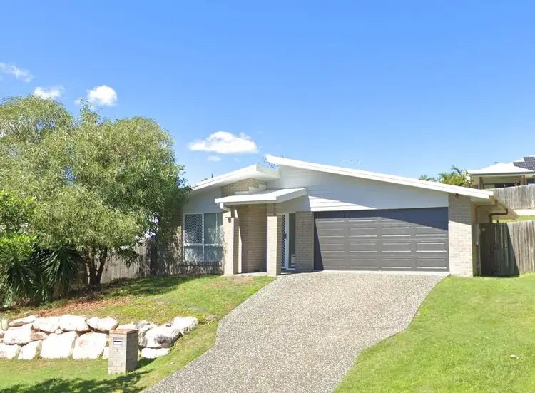 4 Dee Street, Deebing Heights QLD 4306