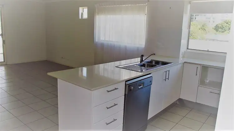 Fifth view of Homely unit listing, 4/8 Bunton St, Scarborough QLD 4020