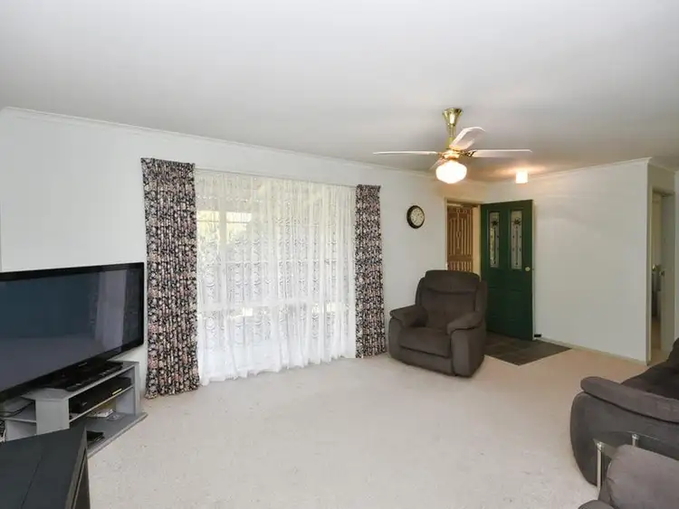 Second view of Homely house listing, 4 Pittaway Street, Kangaroo Flat VIC 3555