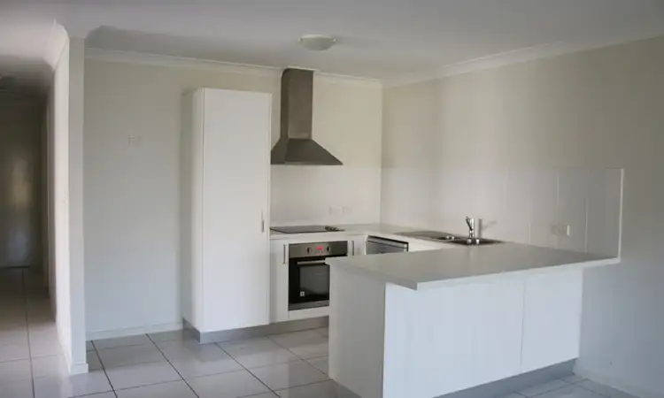 Sixth view of Homely semi-detached listing, 2/7 Kestrel Street, Lowood QLD 4311