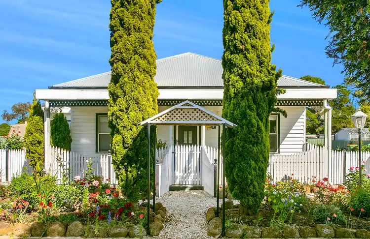6 Edward Street, Rochester VIC 3561