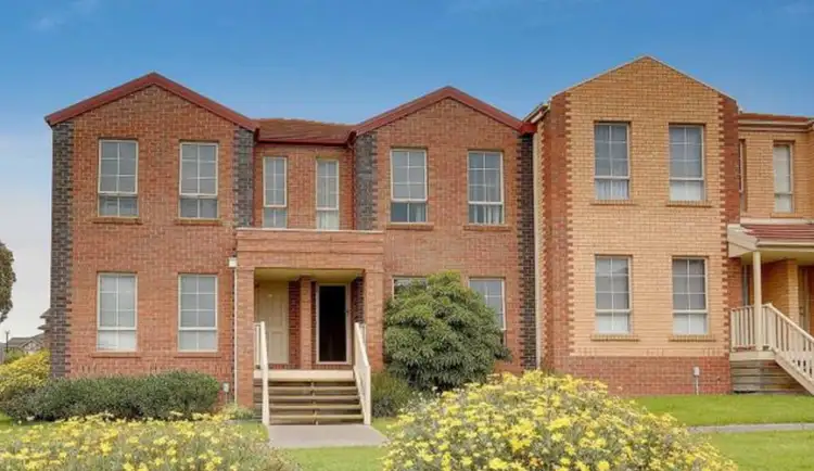 28/24 The ridge, Roxburgh Park VIC 3064