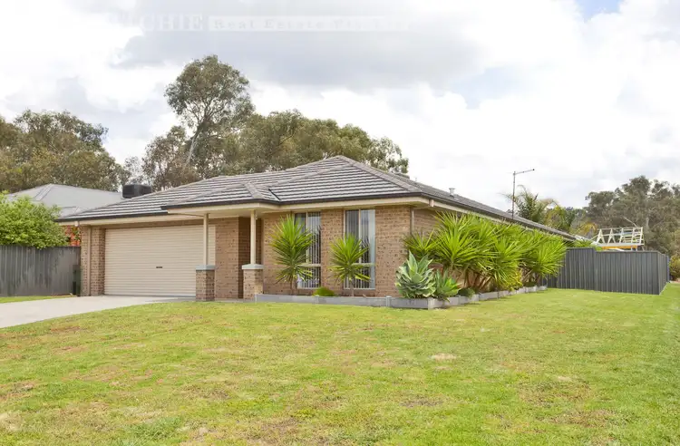 4 Silkyoak Court, East Albury NSW 2640