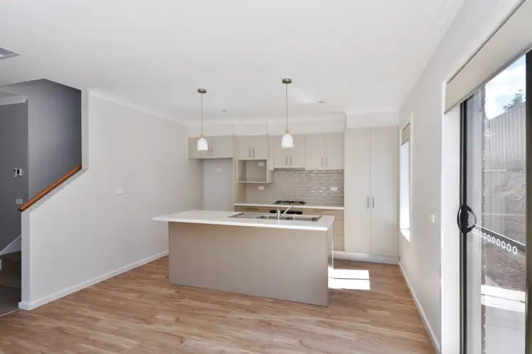 Sixth view of Homely townhouse listing, 8/17 Grantham Terrace, Kangaroo Flat VIC 3555