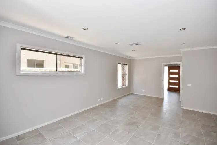 Third view of Homely townhouse listing, 7/17 Grantham Terrace, Kangaroo Flat VIC 3555