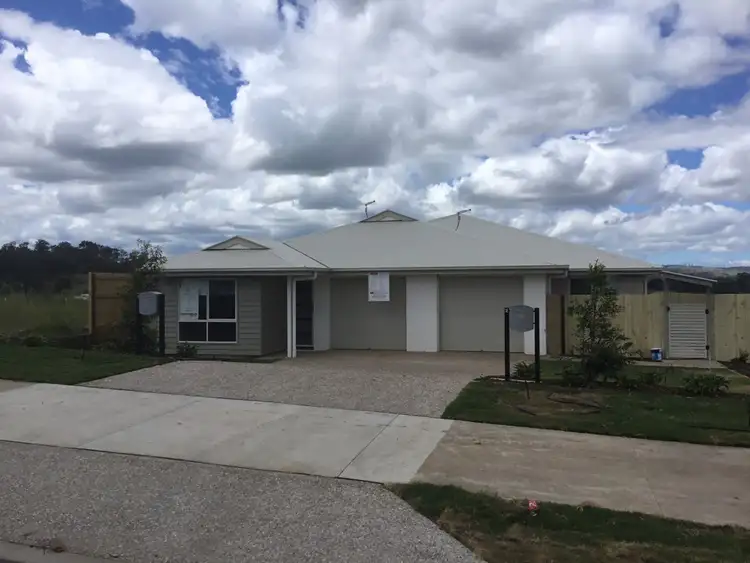 1/17 Jason Day Drive