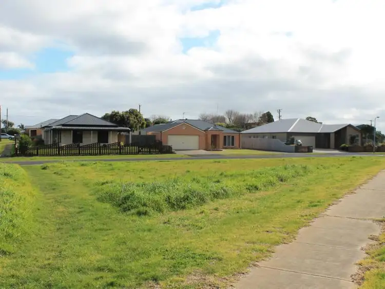 L5 LOT 5/109 Hurd Street, Portland VIC 3305