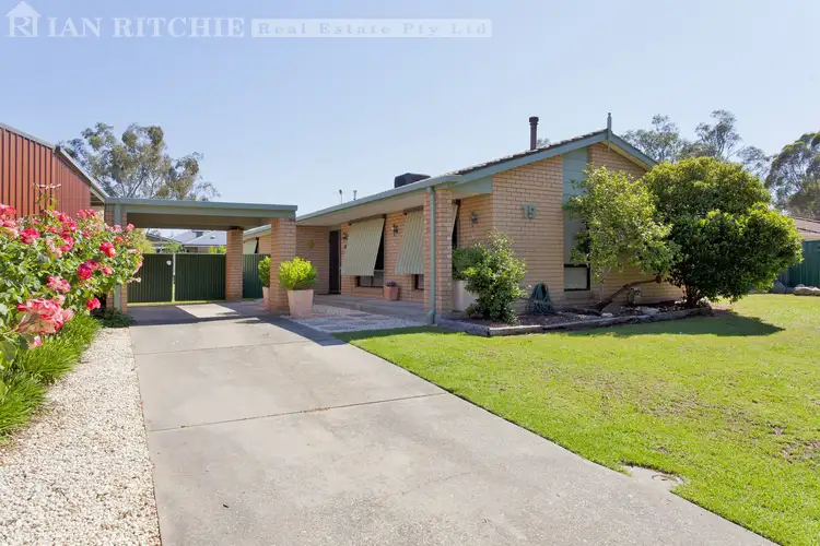 19 Saint Andrews Circuit, Thurgoona NSW 2640