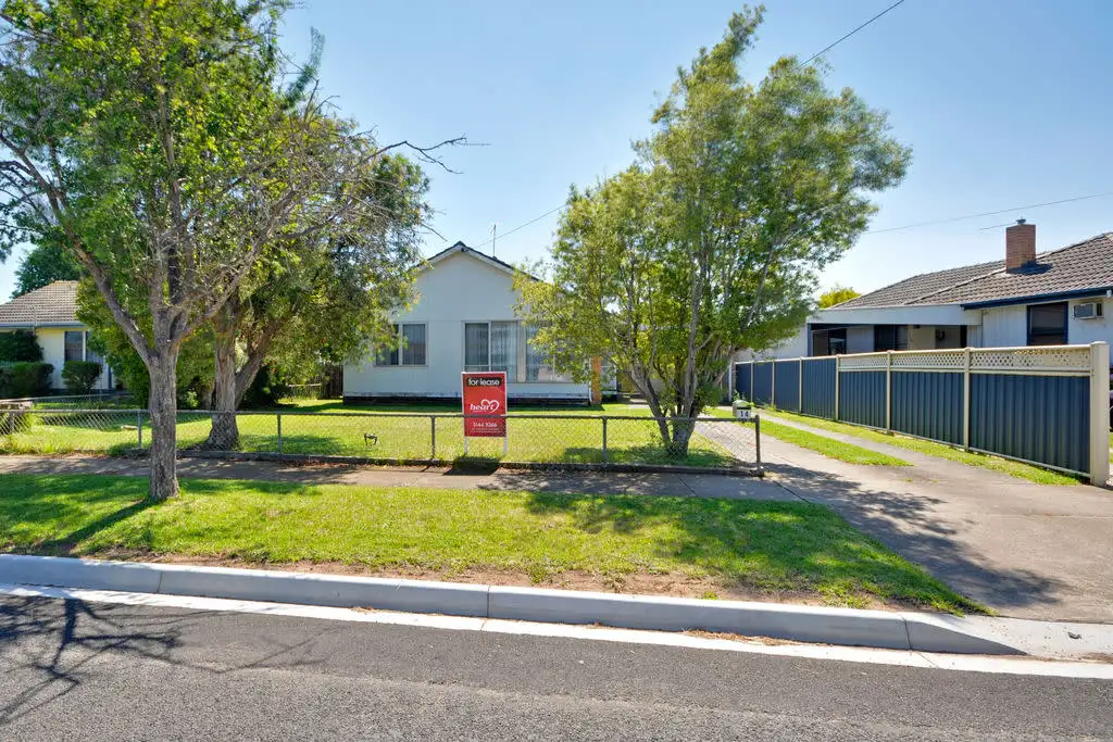 Main view of Homely house listing, 14 Overend Crescent, Sale VIC 3850