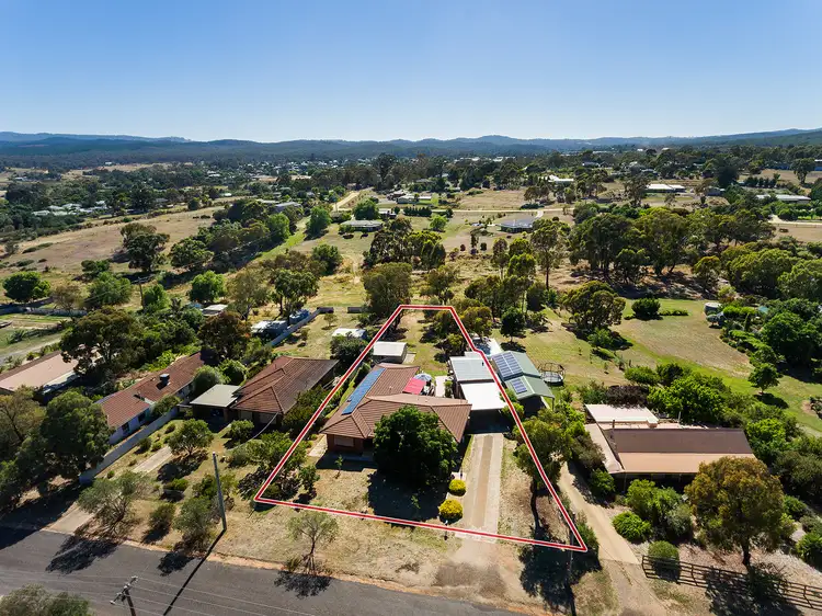 12 Preshaw Street, Castlemaine VIC 3450