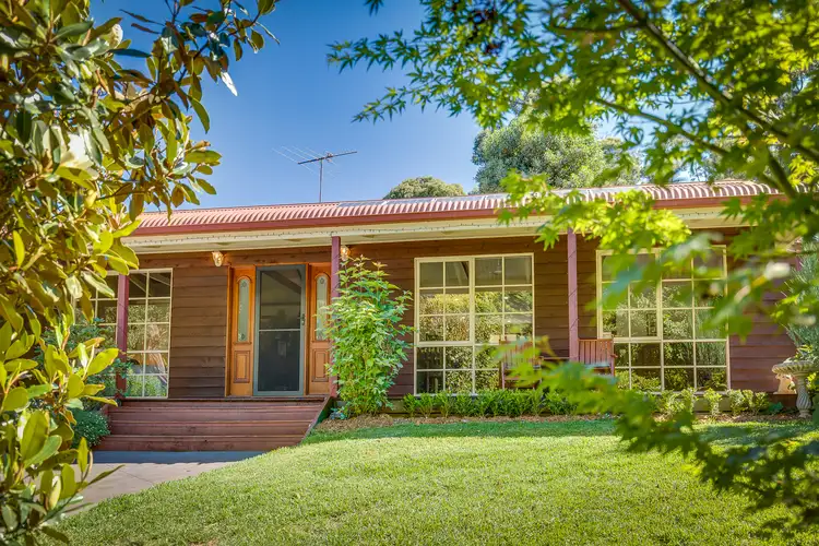 9 Bailey Road, Cockatoo VIC 3781