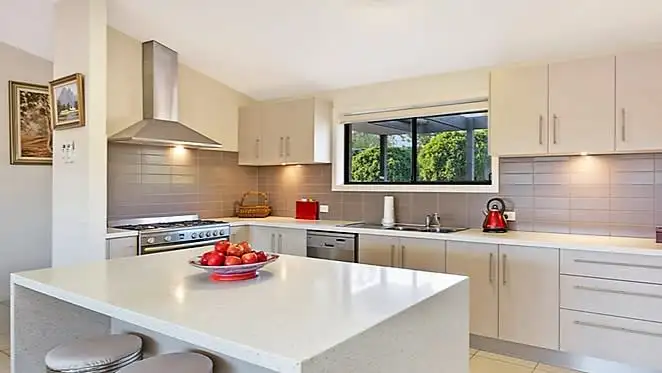 Fourth view of Homely house listing, 12 HILLANDALE COURT, Bonegilla VIC 3691