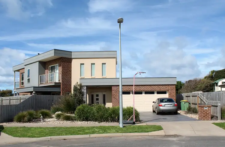 18 Bluewater Court, Portland VIC 3305