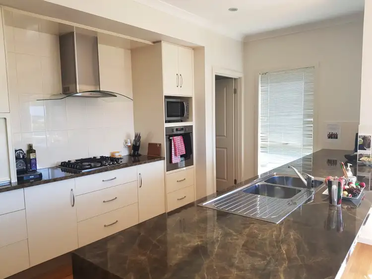 Fifth view of Homely house listing, 18 Bluewater Court, Portland VIC 3305